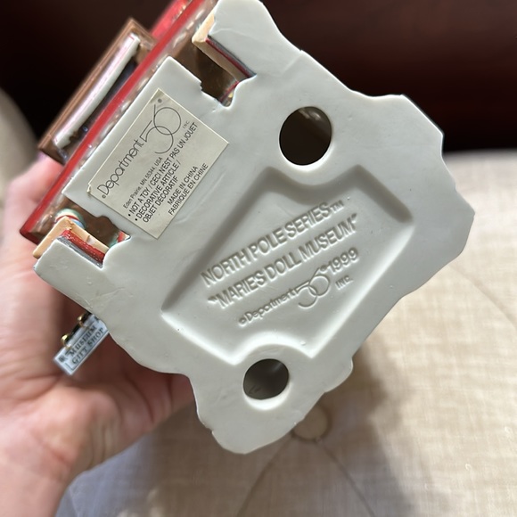 Department 56 Maries Doll House - Picture 10 of 13